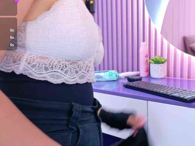 AmyJoness1 webcam