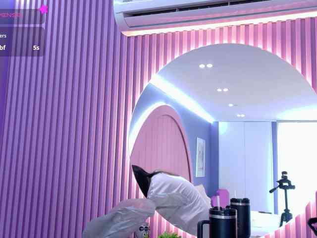 AmyJoness1 Live Webcam on BongaCams