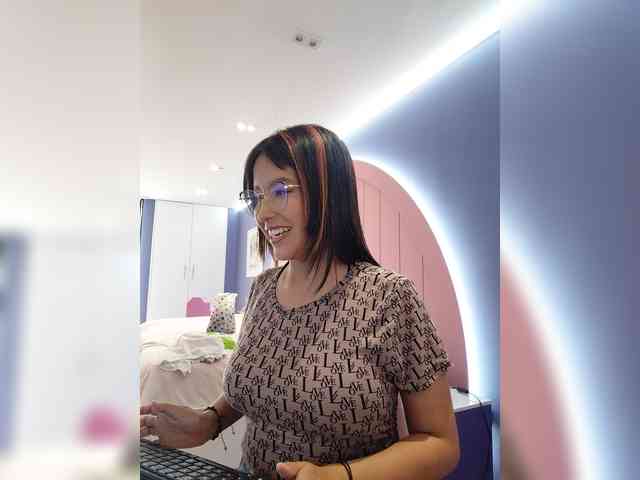 AmyJoness1 webcam