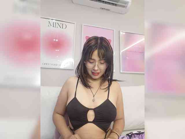 AmyJoness1 webcam
