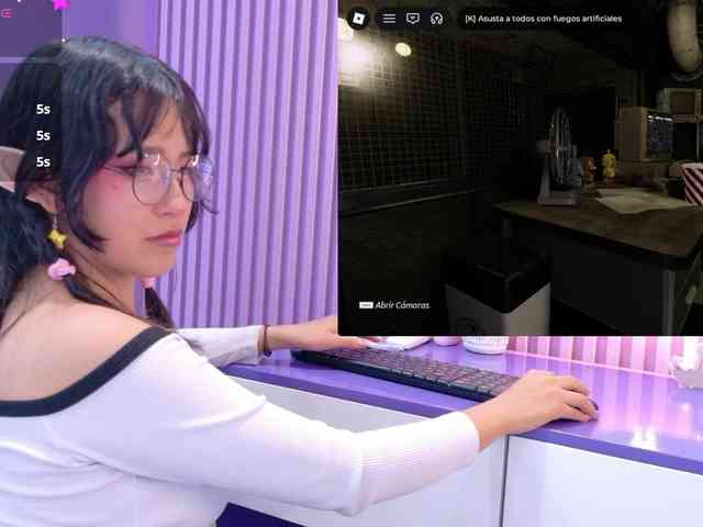 AmyJoness1 webcam