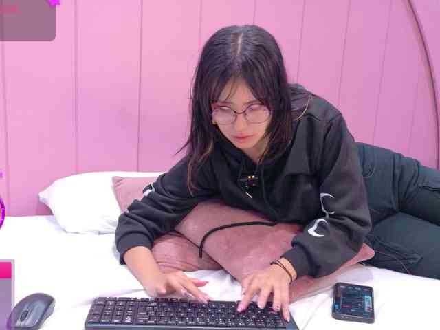 AmyJoness1 Live Webcam on BongaCams