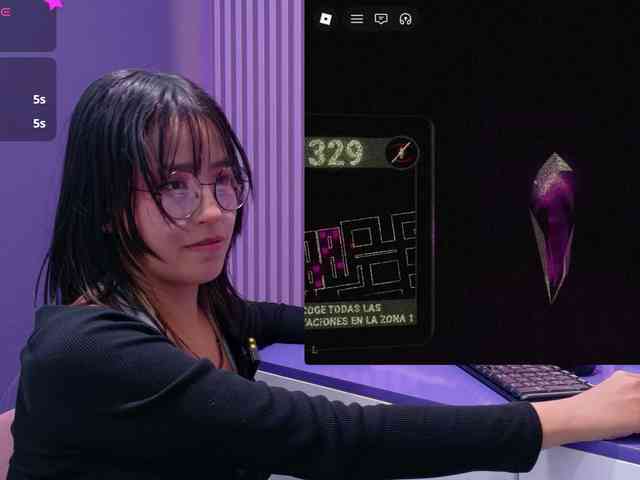 AmyJoness1 webcam
