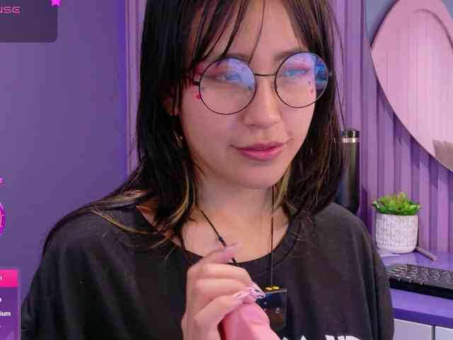 AmyJoness1 Live Webcam on BongaCams