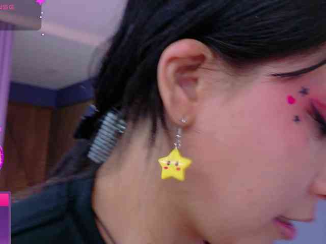 AmyJoness1 webcam