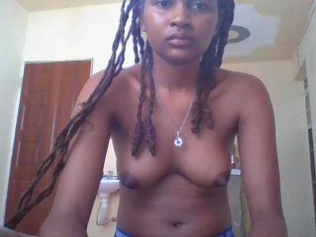 Indianafox1 live cam on BongaCams