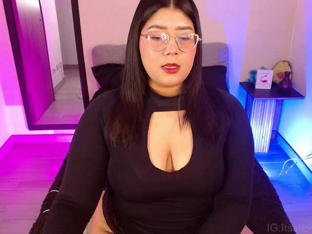 AlexaKim live webcam show