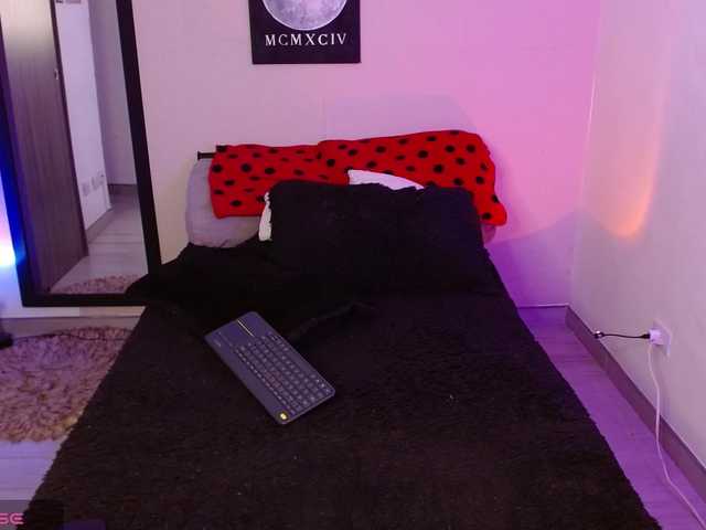 AlexaHart's BongaCams show and profile