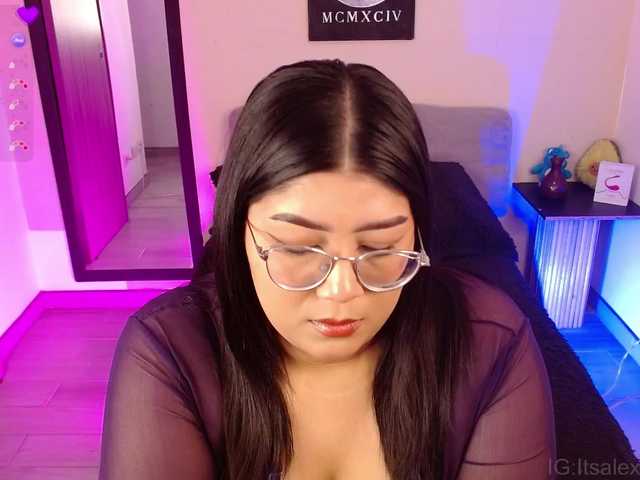AlexaHart live webcam show