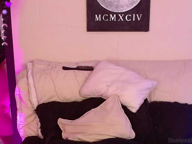 AlexaHart live cam on BongaCams