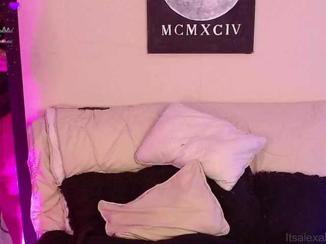AlexaHart live cam on BongaCams