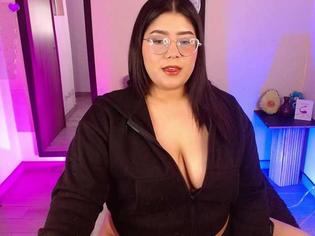 AlexaHart live cam on BongaCams