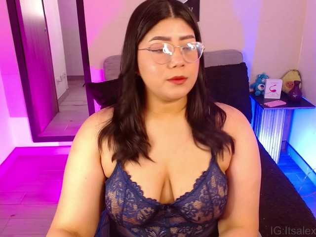 AlexaKim live webcam show