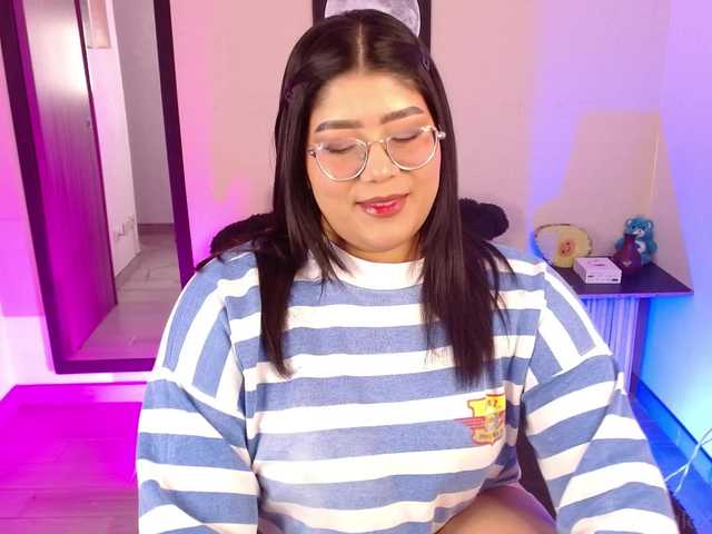 AlexaHart live cam on BongaCams