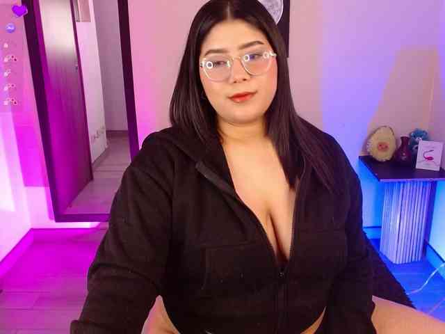 AlexaKim webcam