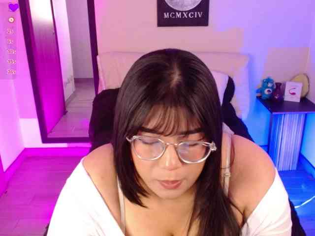 AlexaKim webcam