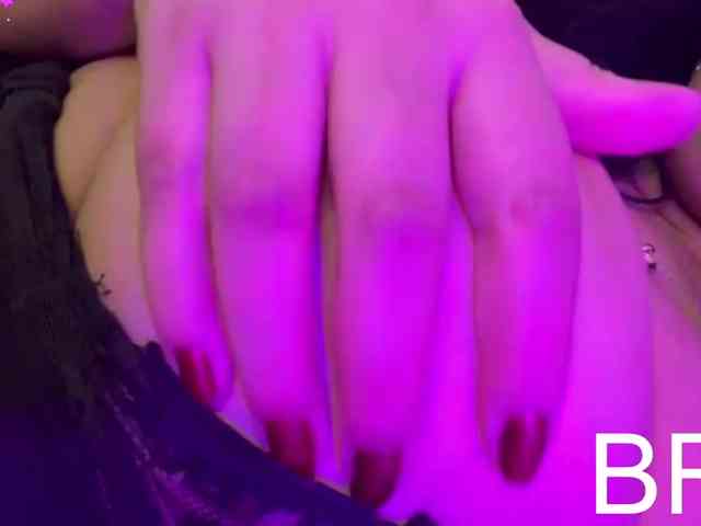 AlexaKim webcam