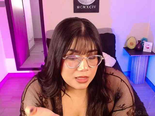 AlexaKim webcam