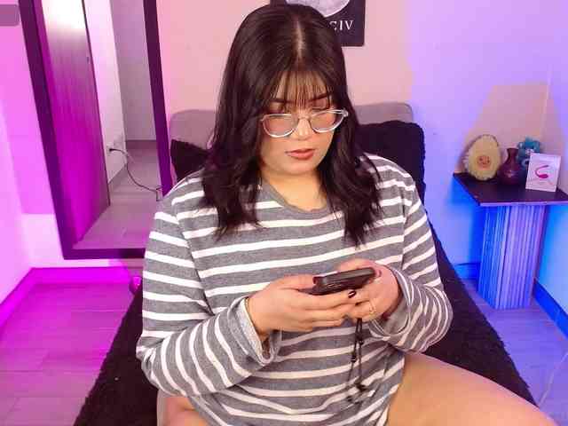 AlexaKim webcam