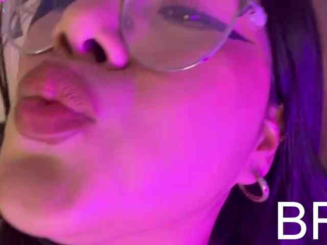 AlexaKim webcam
