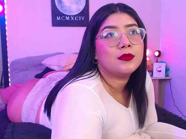 AlexaKim webcam