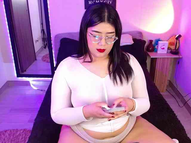 AlexaKim webcam