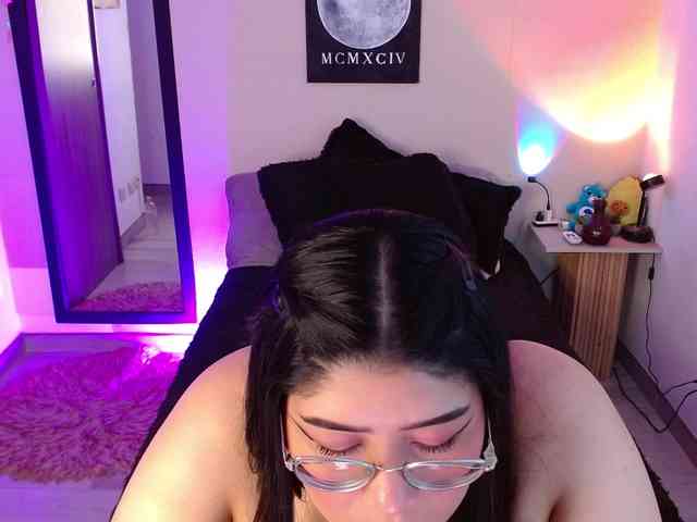 AlexaKim webcam