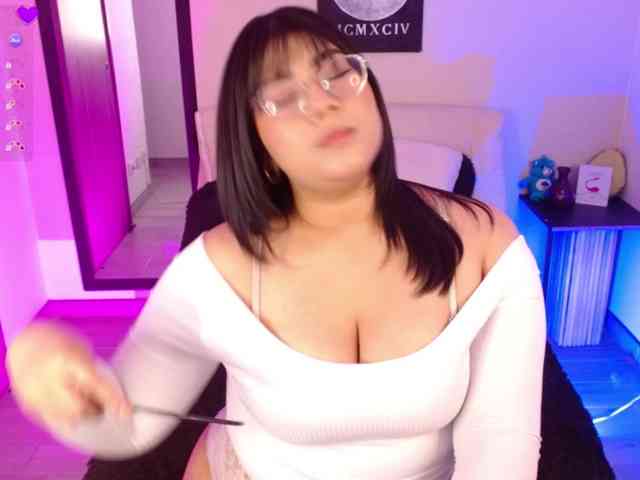 AlexaKim webcam
