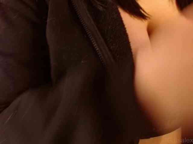 AlexaKim webcam