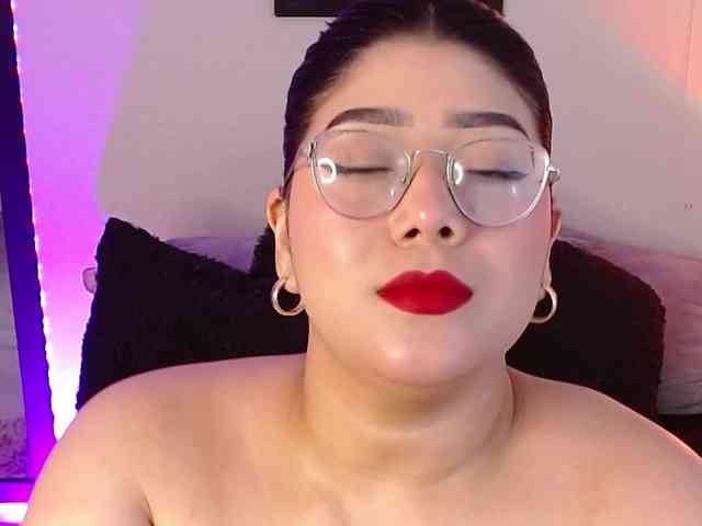AlexaKim webcam