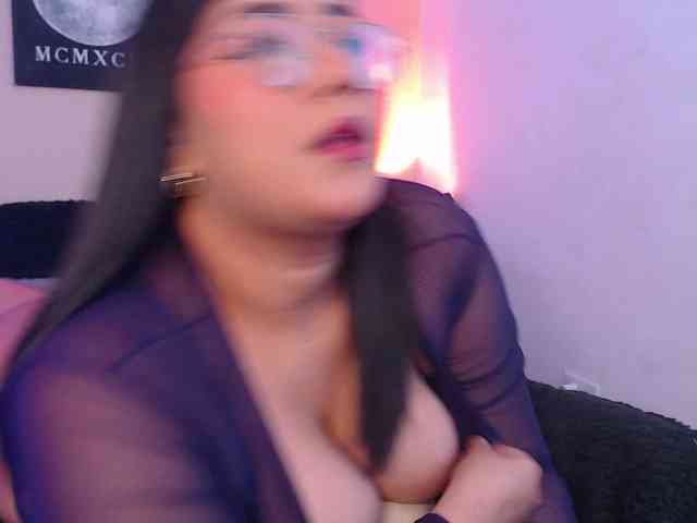 AlexaKim webcam