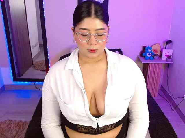 AlexaKim webcam