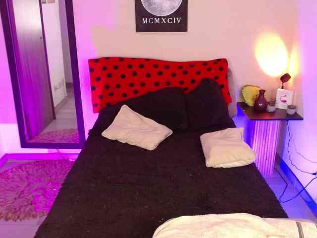 AlexaKim webcam