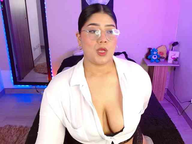 AlexaKim webcam