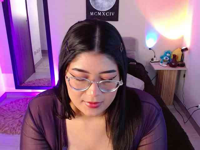 AlexaKim webcam