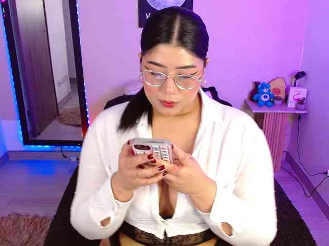 AlexaKim webcam