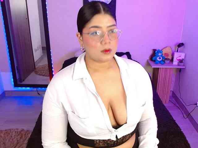 AlexaKim webcam