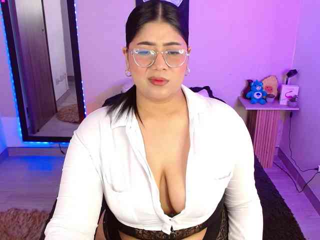 AlexaKim webcam