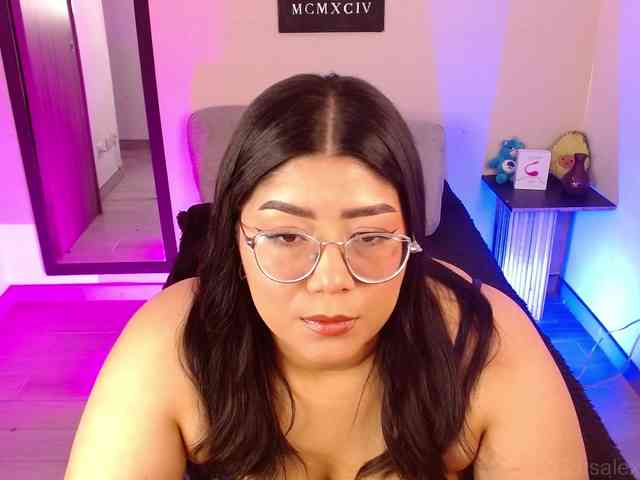 AlexaKim webcam