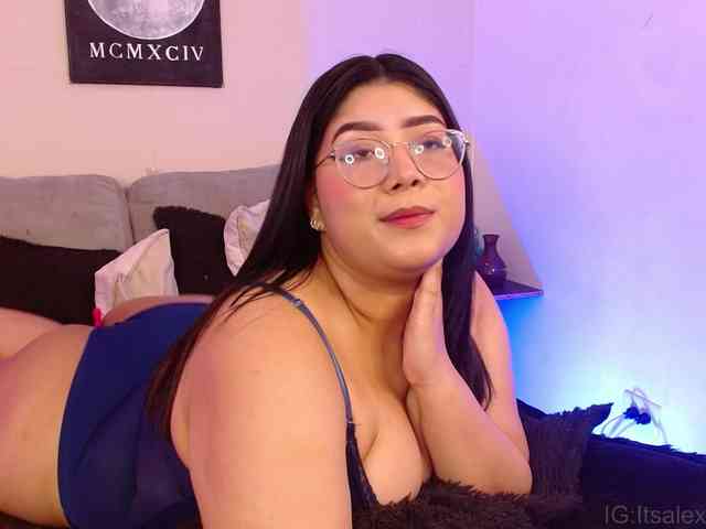 AlexaKim webcam