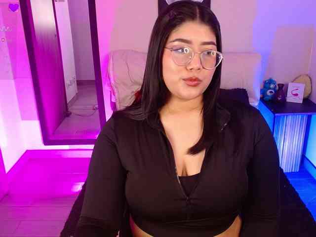 AlexaKim webcam