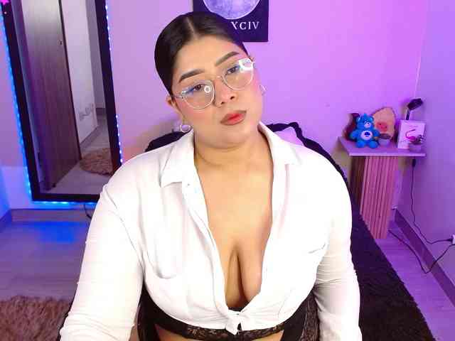 AlexaKim webcam