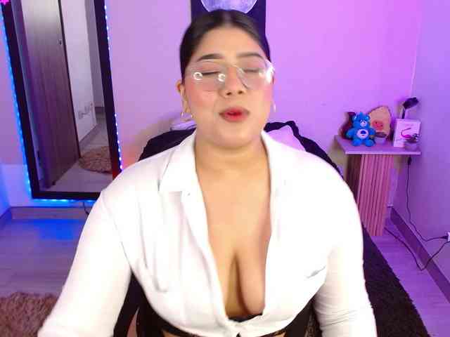 AlexaKim webcam