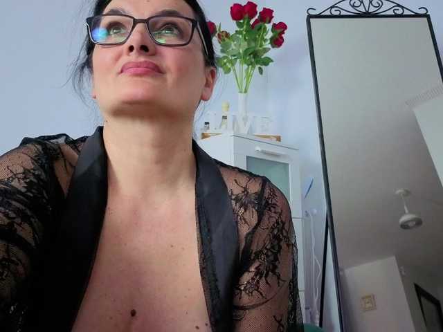 valeryablack's BongaCams show and profile
