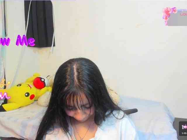 LitleMily webcam