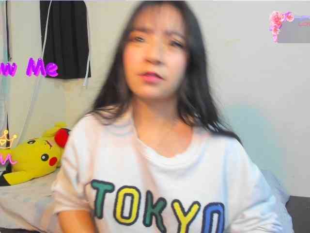 LitleMily webcam