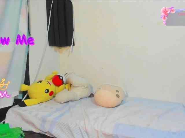 LitleMily webcam