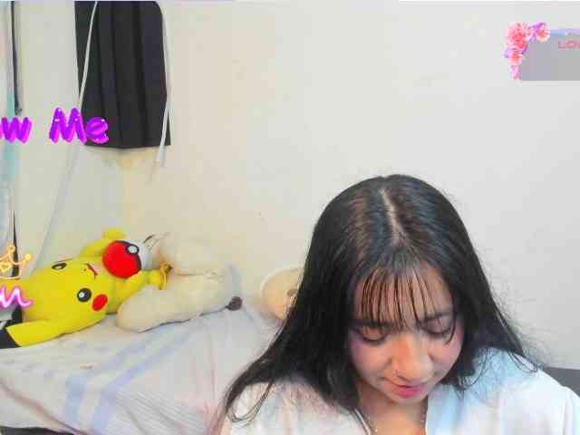 LitleMily webcam