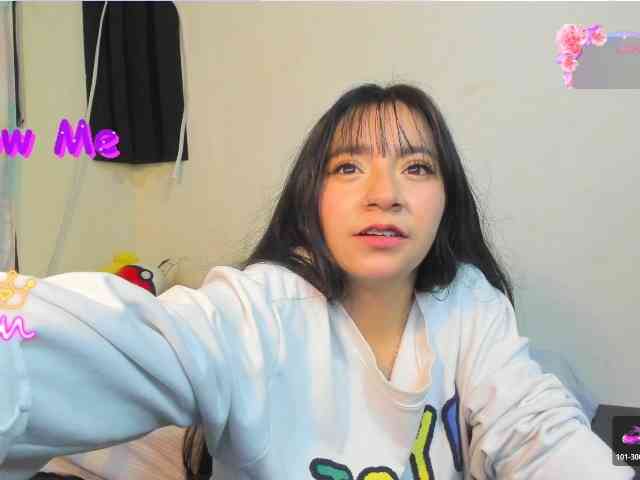 LitleMily webcam