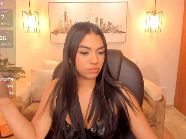emma-connor live cam on BongaCams